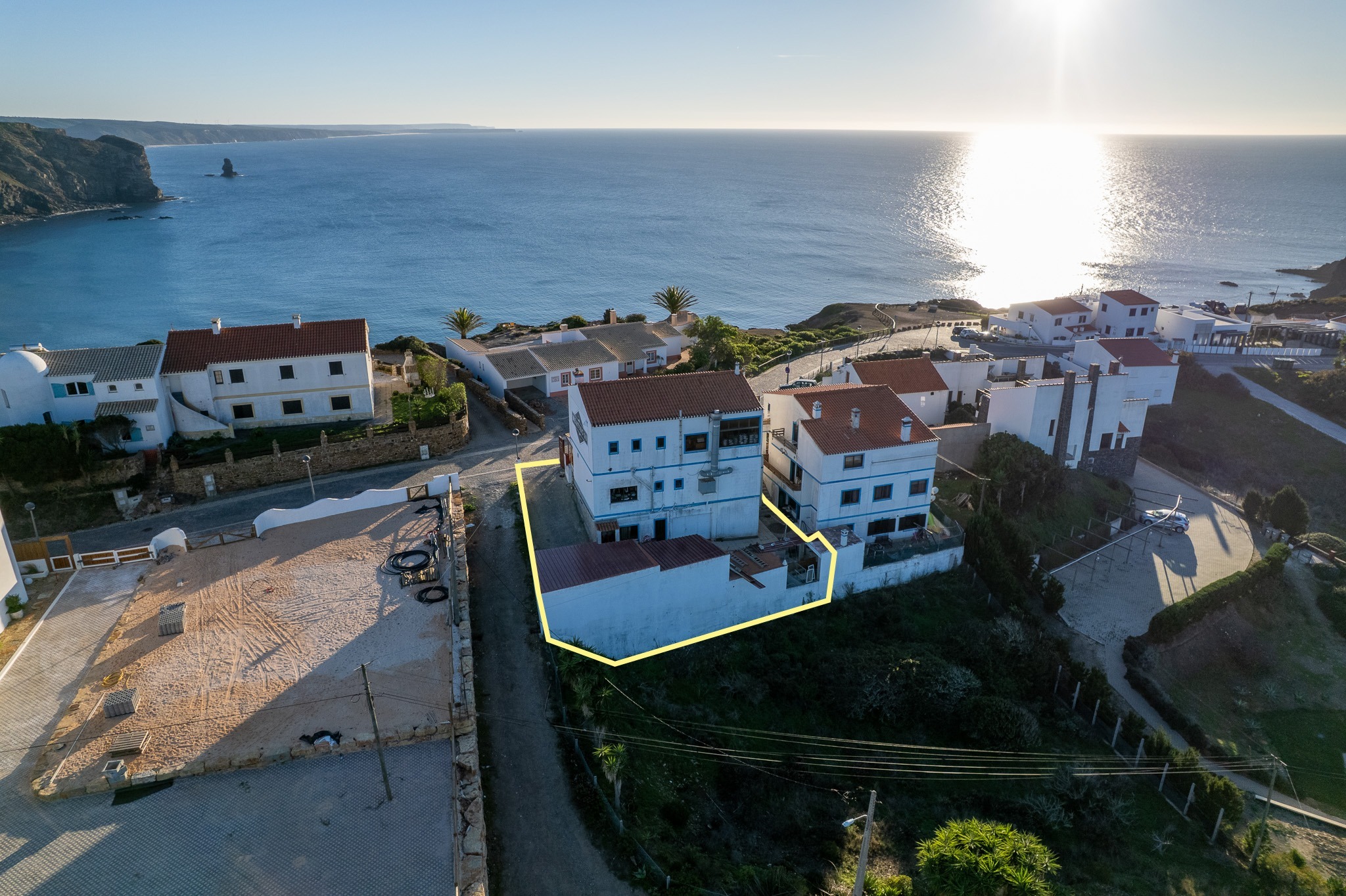 Rare Surf & Hospitality Investment Overlooking Arrifana | SouthWest Portugal - 5