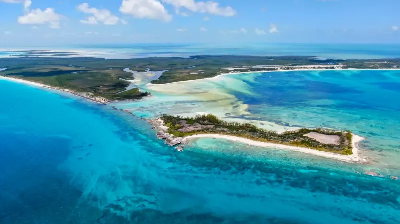 Hawks Nest Cay Private Island thumbnail 1