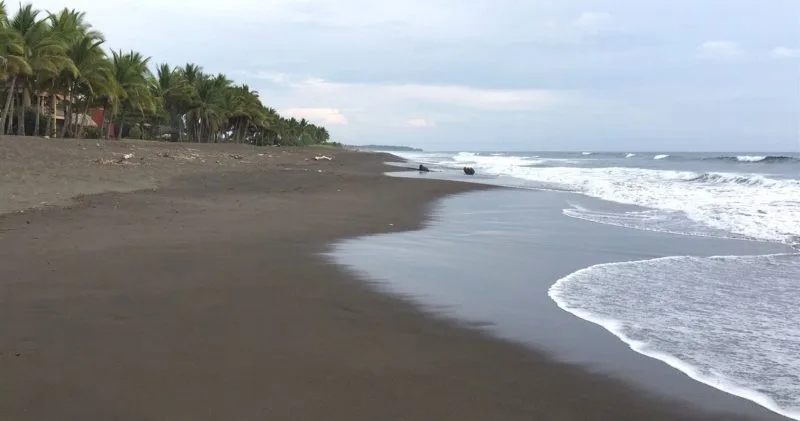 Oceanfront Villa at Playa Hermosa thumbnail 4