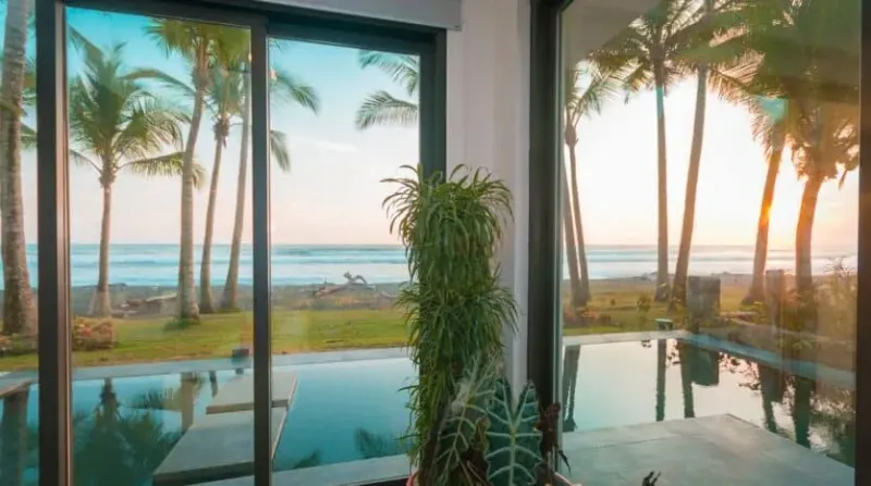 Luxury Beachfront Hermosa Palms Villa - 3