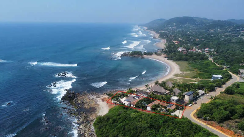 Troncones Balinese Beach Villa - 4