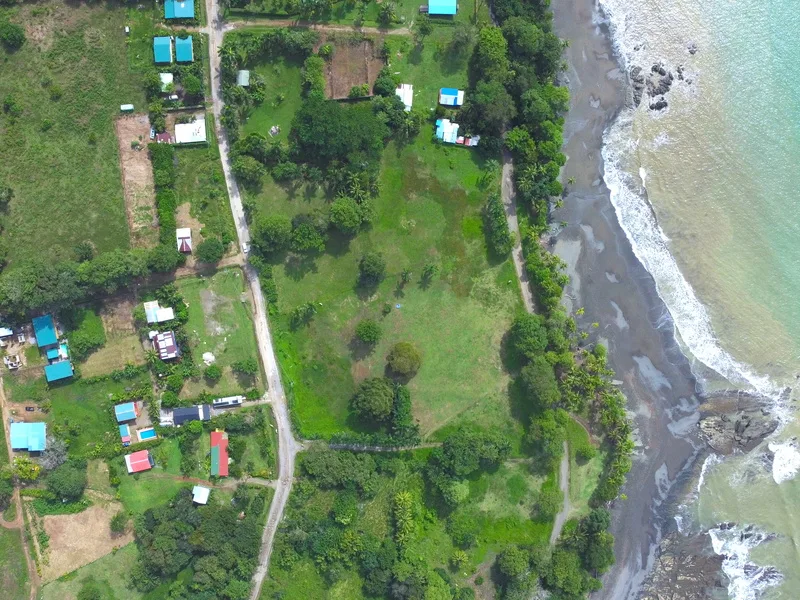 Pavones Beachfront Property thumbnail 6