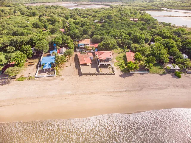 Casa Blanquita – Playa Guasacate Surf House