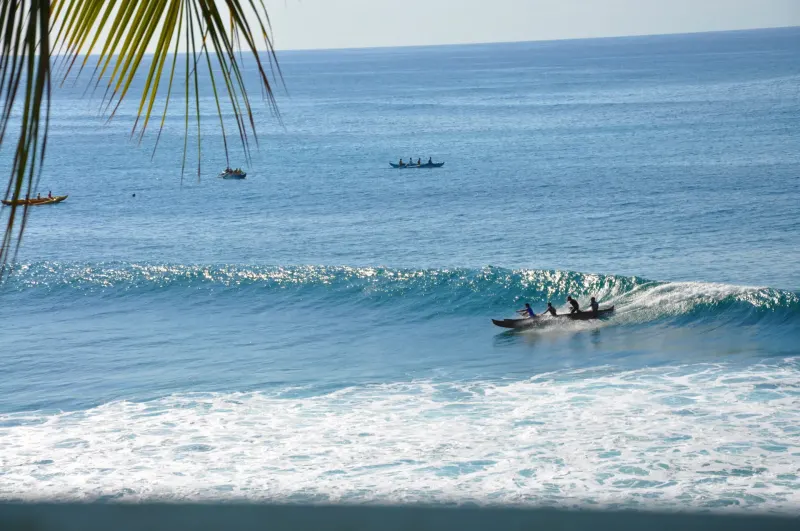 Makaha Surfing Beach Condo | Hawaii thumbnail 6