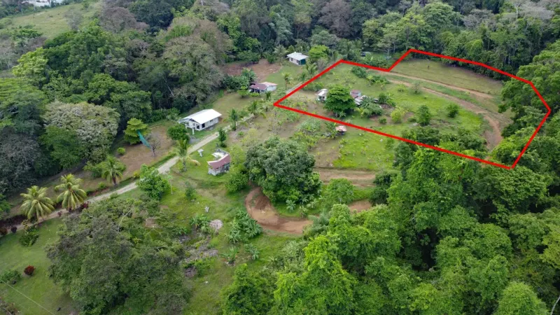 Paraiso Mangle – 1.24 Acres with House & Walk to Beach - 2