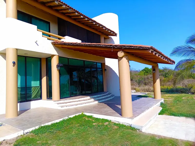 Stunning Beach Villa Playa Miramar - 5