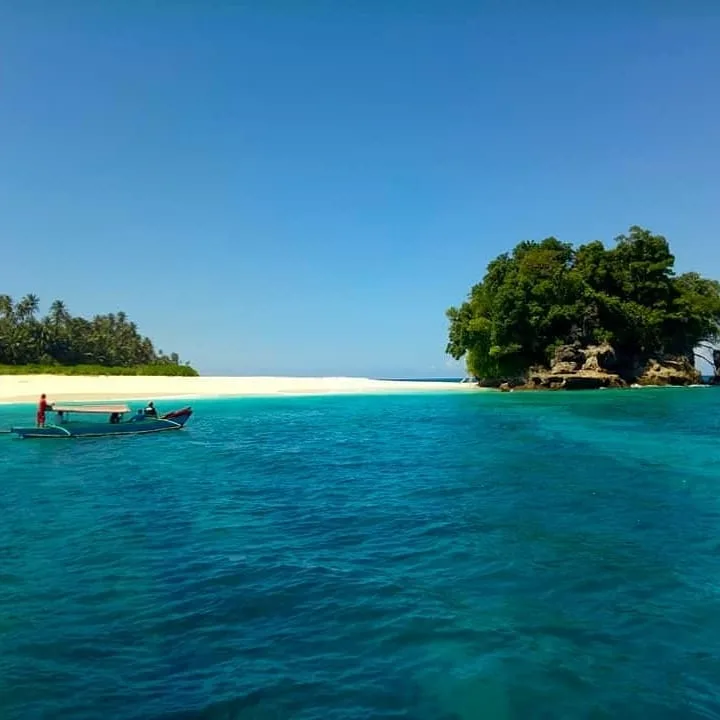Island Time Beach House Simeulue - 4