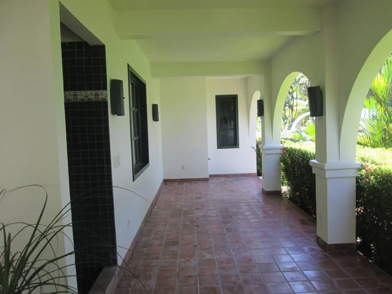 Villa Blanca in Playa Zancudo thumbnail 6