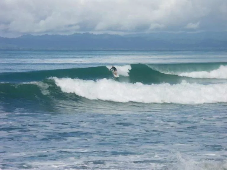 West Sumbawa Super Suck Surf Camp thumbnail 3