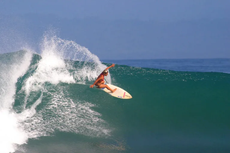 Pavones, Costa Rica Real Estate: Buying Near One of the World's Longest Lefts (2026 Guide)