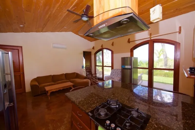 Casa Madera Pool Home thumbnail 7