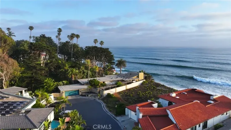 The Ultimate San Clemente Surf House - 3