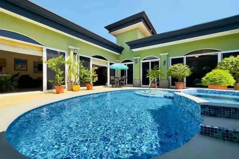 Casa Lillia Pool Beach House in Bejuco