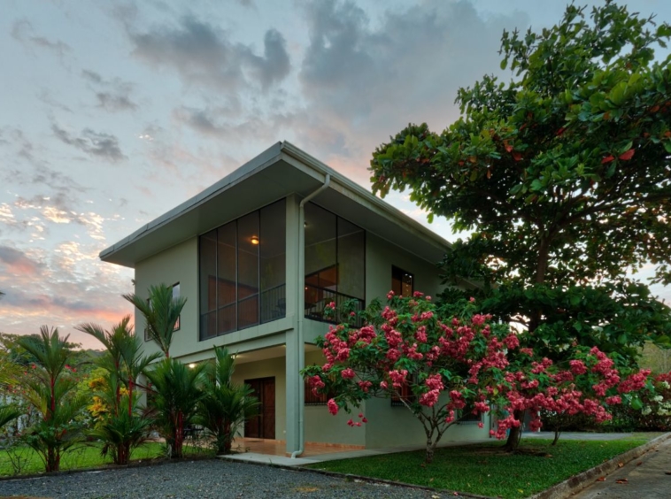 las-brisas-resort-and-villas