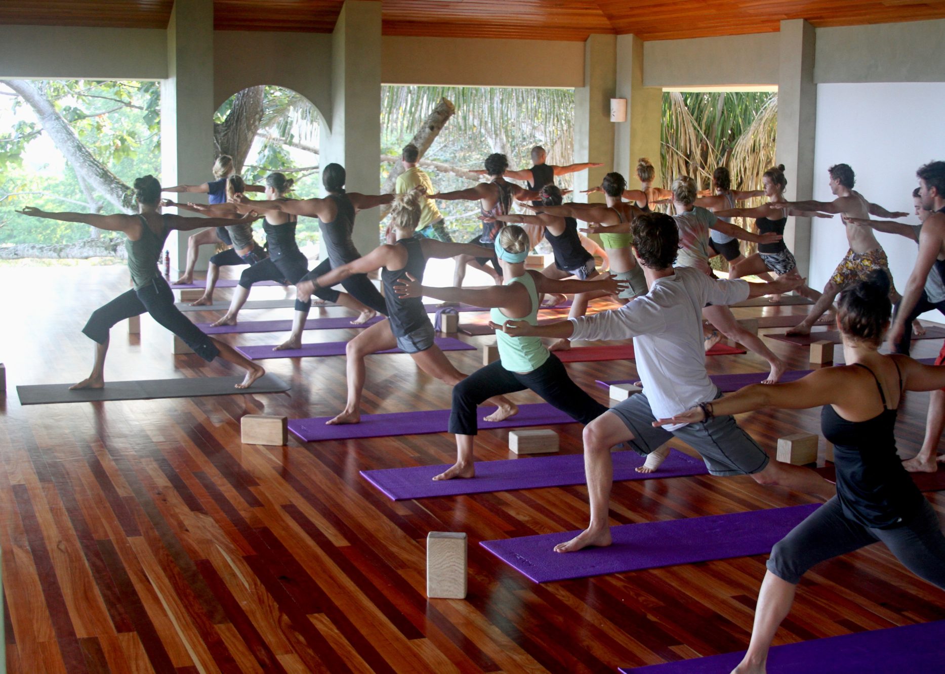 pavones-yoga-center-class