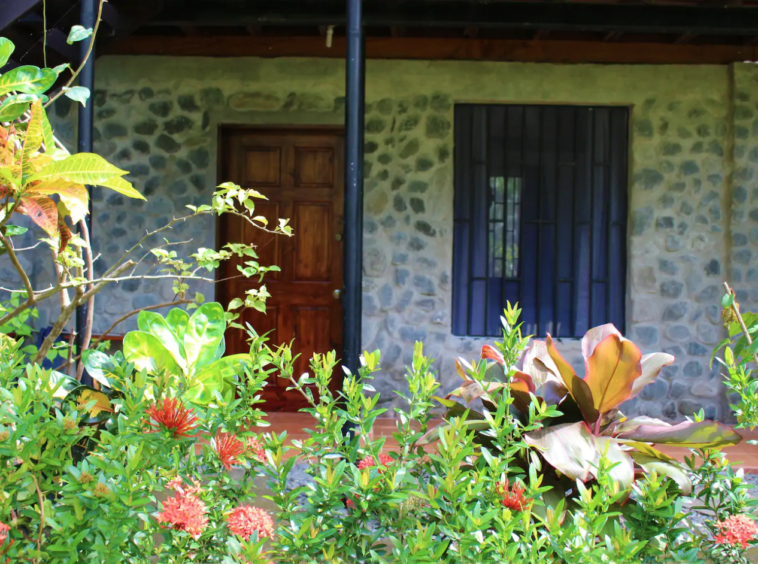 the-secret-garden-playa-zancudo