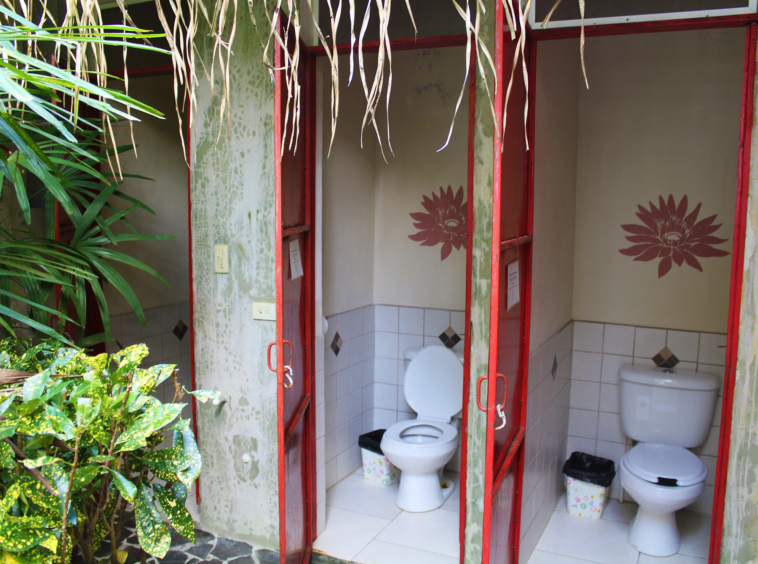 pavones-yoga-center-for-sale