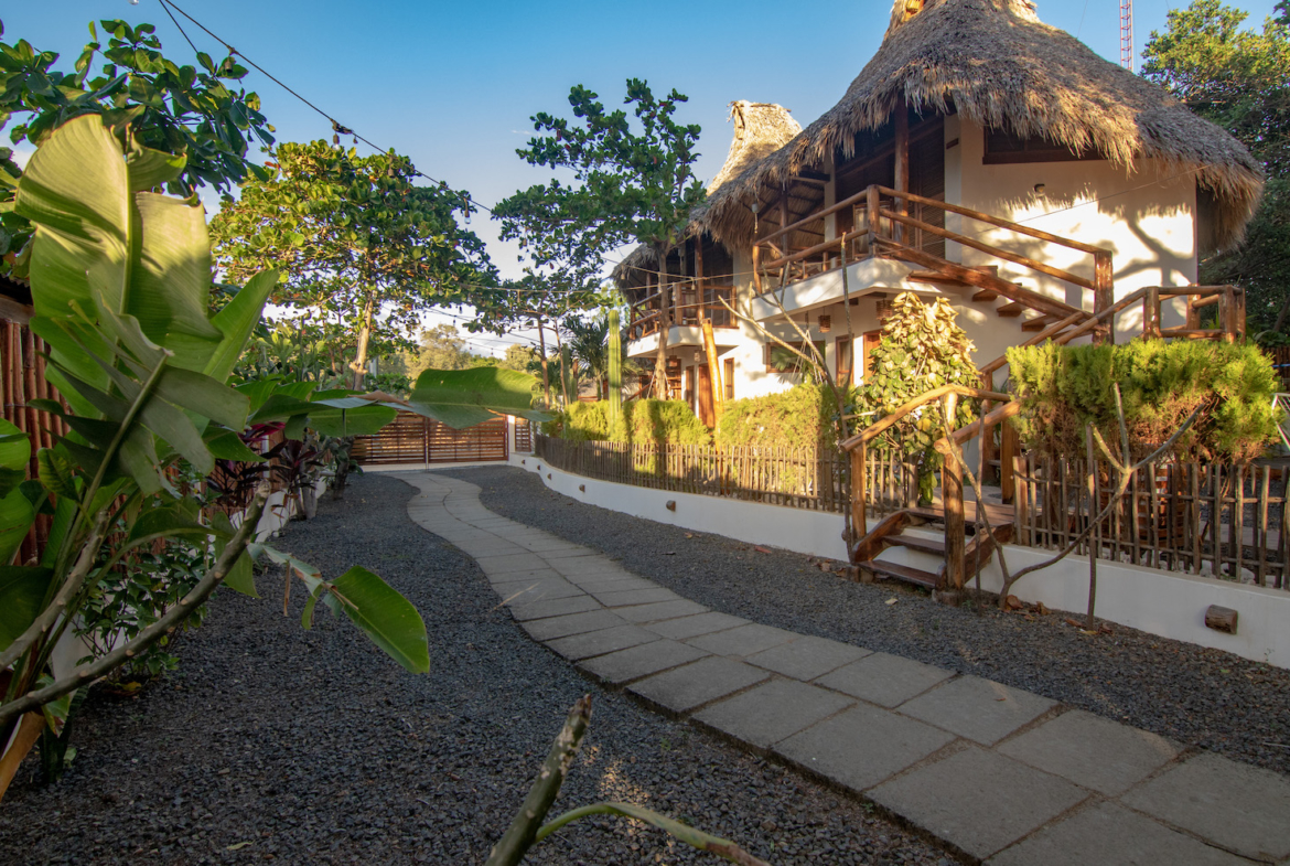 casitas-pacific-popoyo-guasacate-surf-hotel