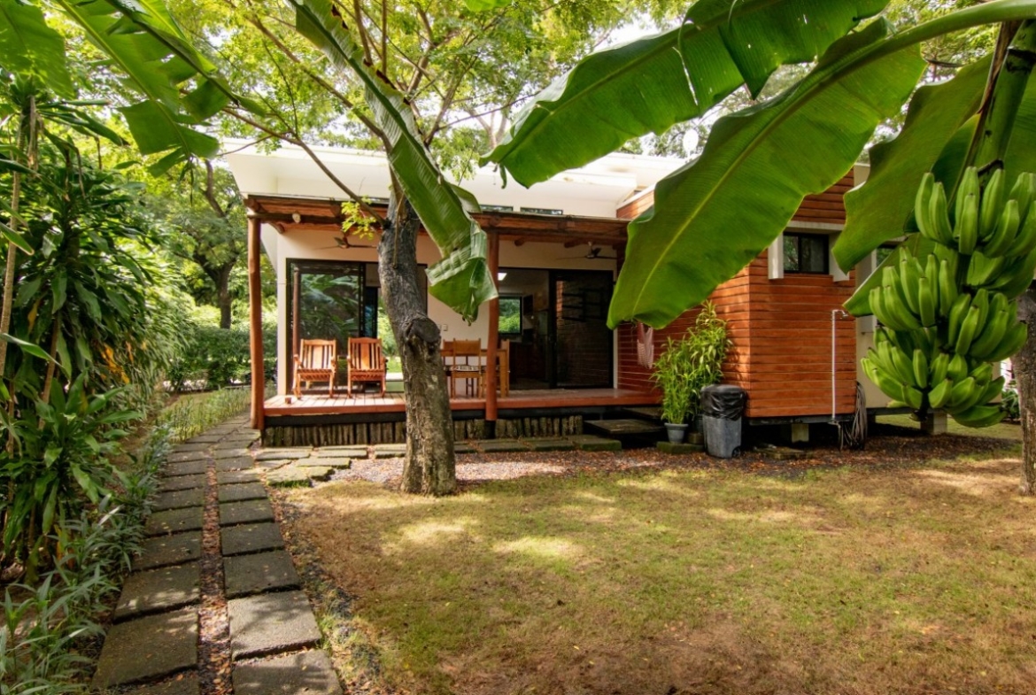 eco-casita-house-hacienda-iguana-nicaragua