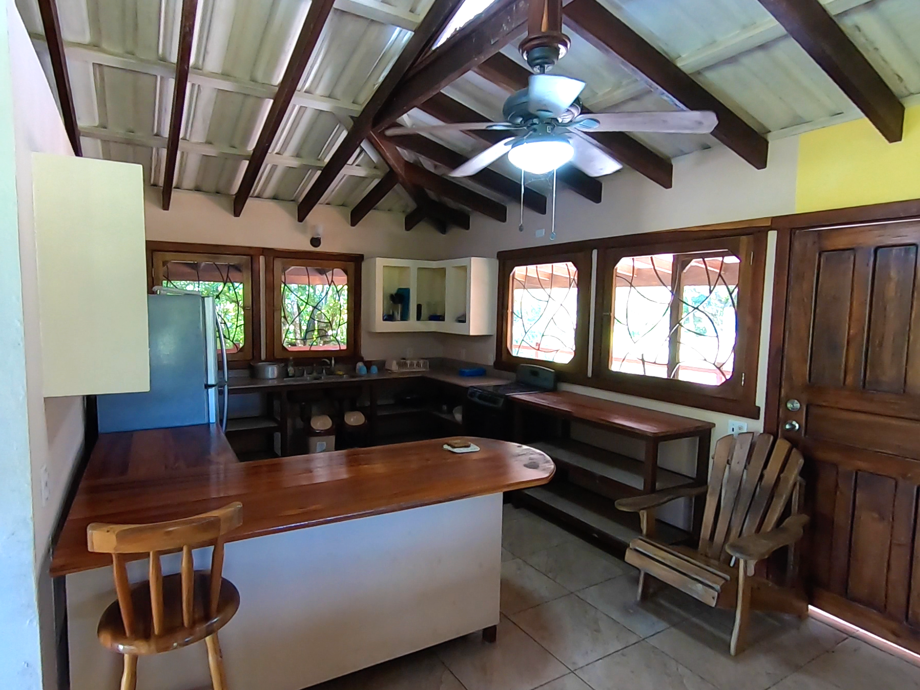 pilon-point-jungle-house-pavones-costa-rica