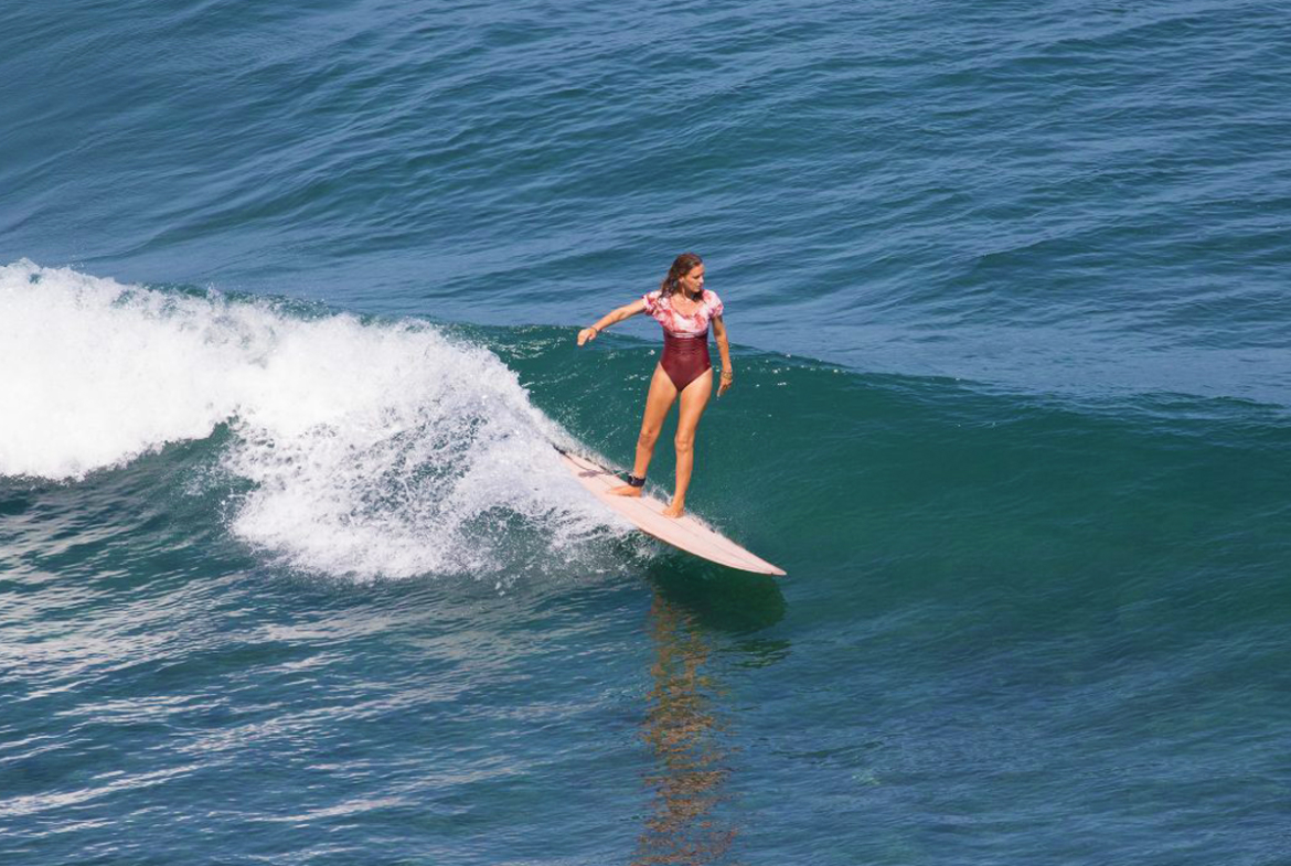 la-saladita-longboard-surfing-waves