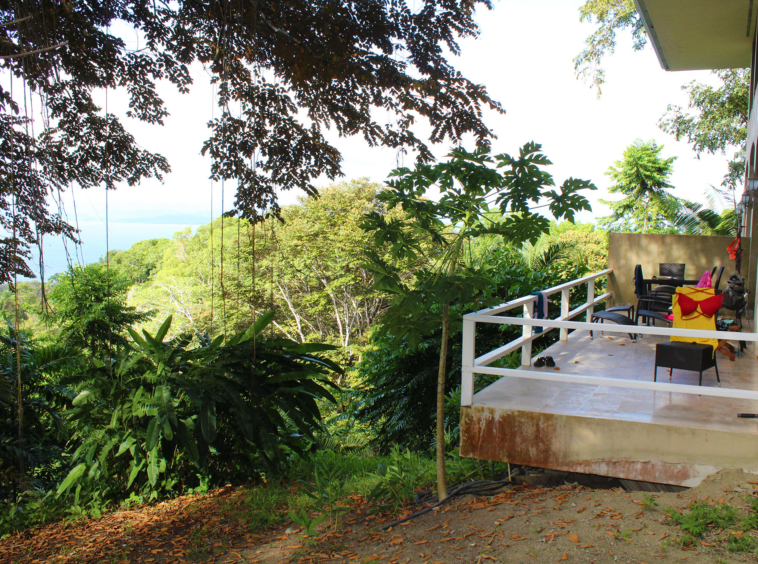 pavones-yoga-center-for-sale