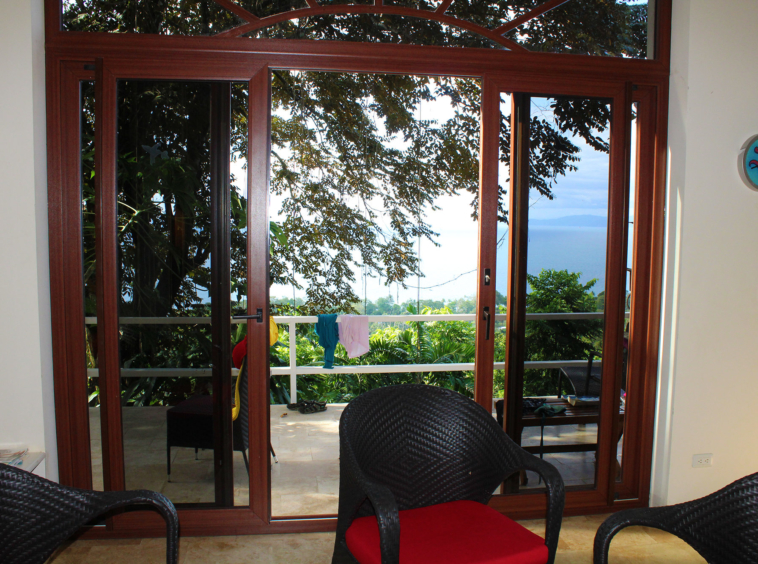 pavones-yoga-center-for-sale