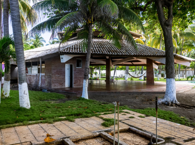 ocean-front-ranch-playa-san-diego-el-salvador
