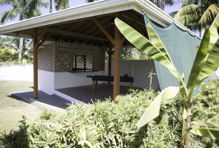 sonido-del-mar-pavones-villa-for-sale-outdoor-kitchen-massage-palapa