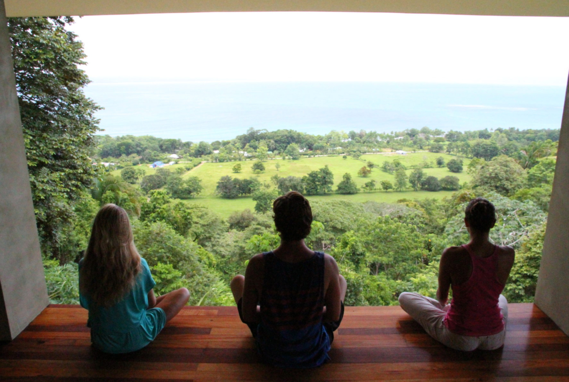 pavones-yoga-center-yogis-view