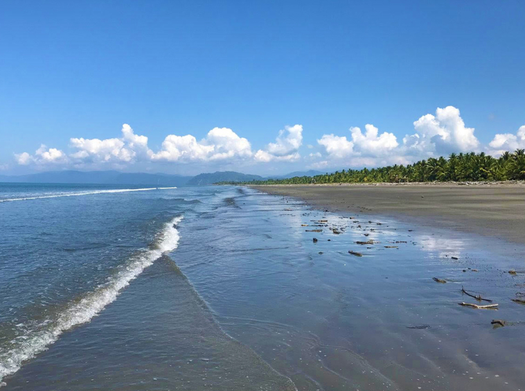 playa-zancudo-wide-beaches