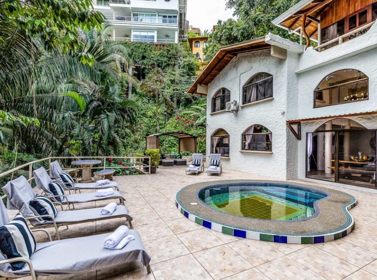 casa-mono-titi-manuel-antonio