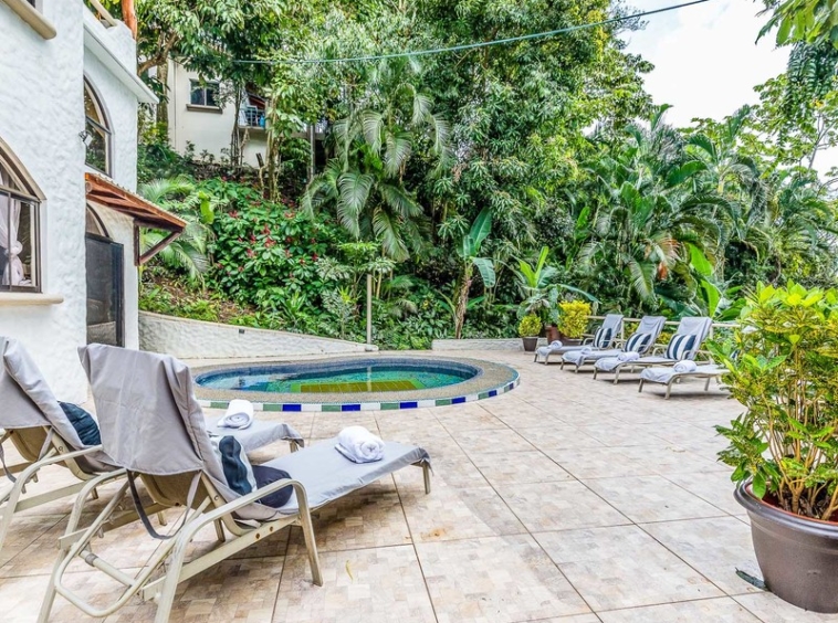 casa-mono-titi-manuel-antonio