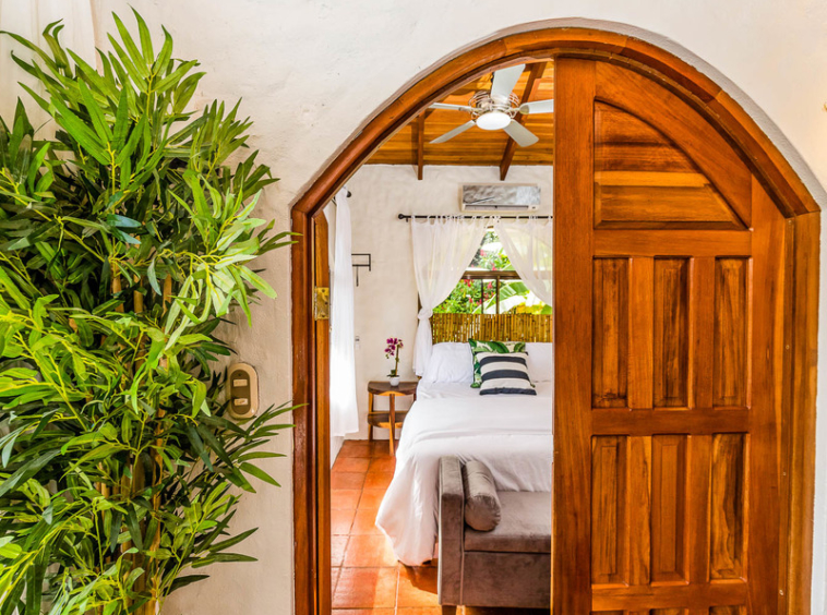 casa-mono-titi-manuel-antonio