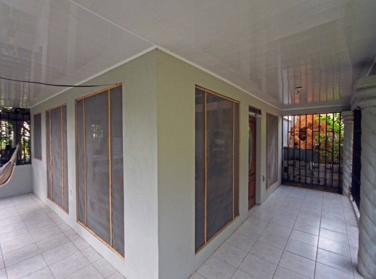 casa-de-los-cielos-cuervito-pavones