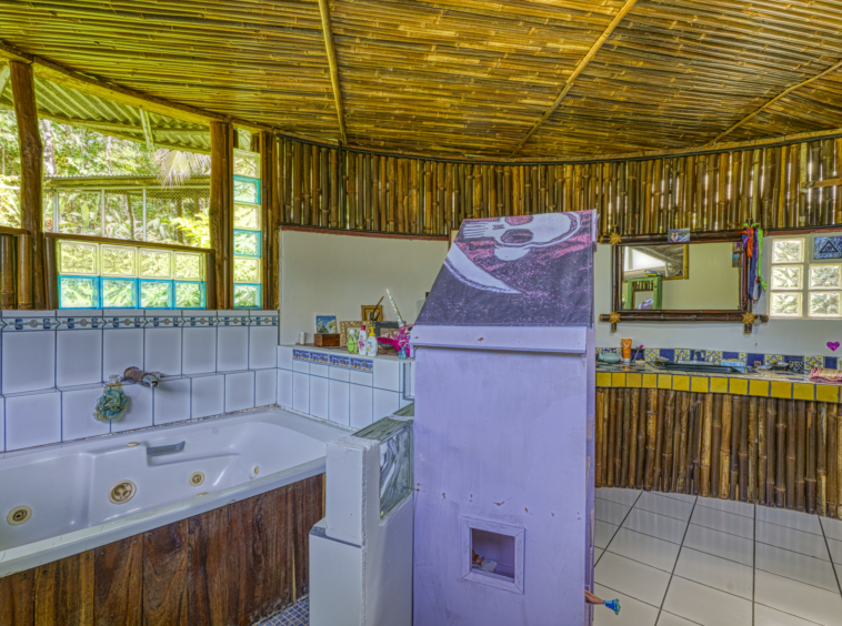 liquid-magic-surf-resort-uvita-costa-rica