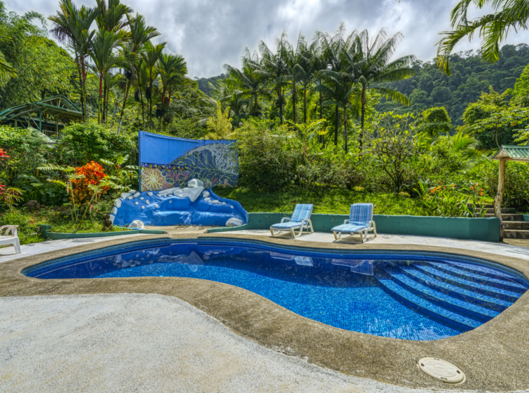 liquid-magic-surf-resort-uvita-costa-rica
