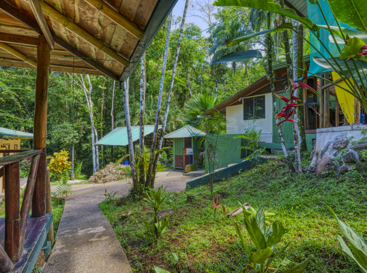 liquid-magic-surf-resort-uvita-costa-rica
