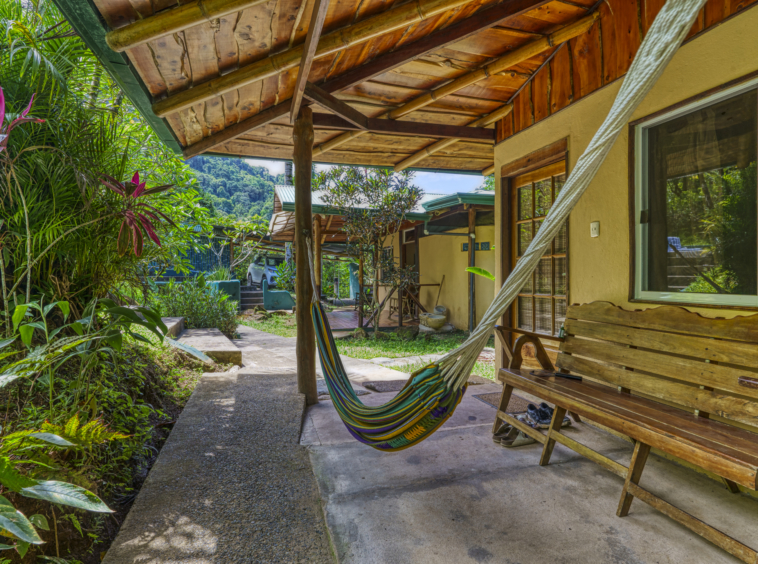 liquid-magic-surf-resort-uvita-costa-rica
