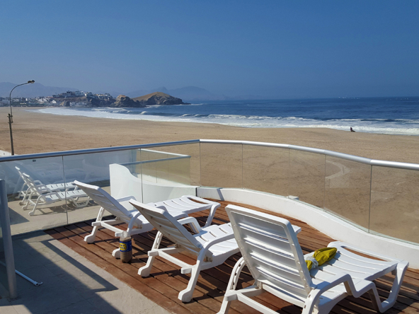 punta-negra-lima-peru-beachfront-villa