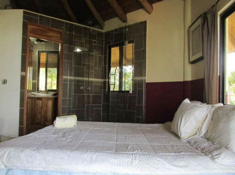 hotel-vista-coiba-villas-restaurant-santa-catalina