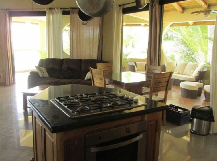 hotel-vista-coiba-villas-restaurant-santa-catalina