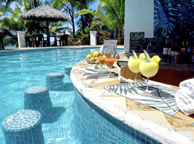 hotel-vista-coiba-villas-restaurant-santa-catalina