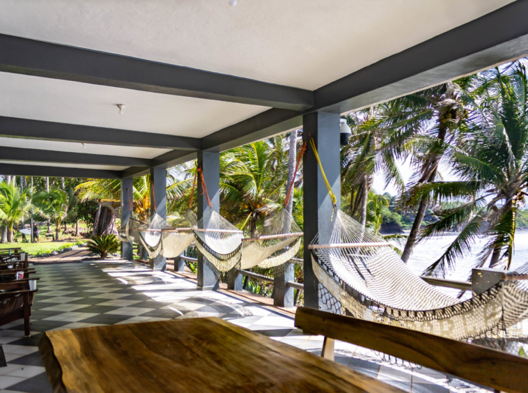 las-flores-el-salvador-cliff-resort