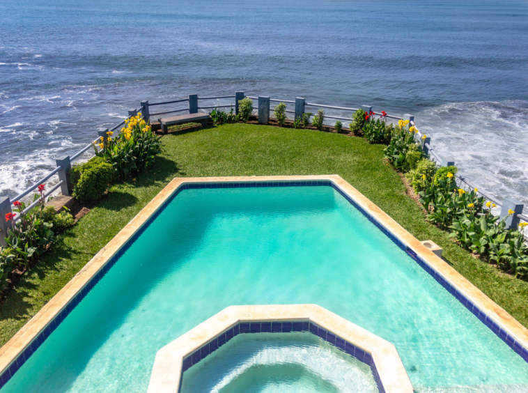 las-flores-el-salvador-cliff-resort