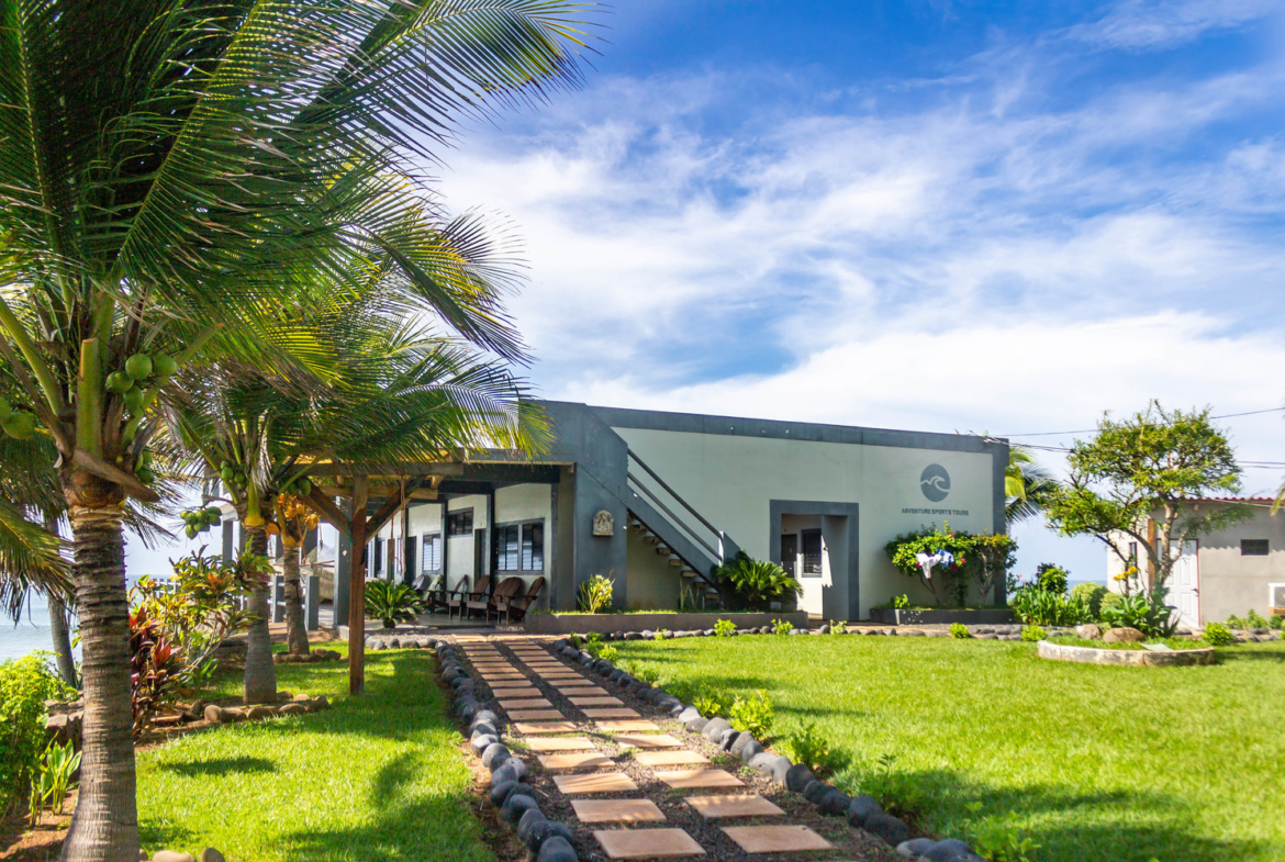 las-flores-el-salvador-cliff-resort