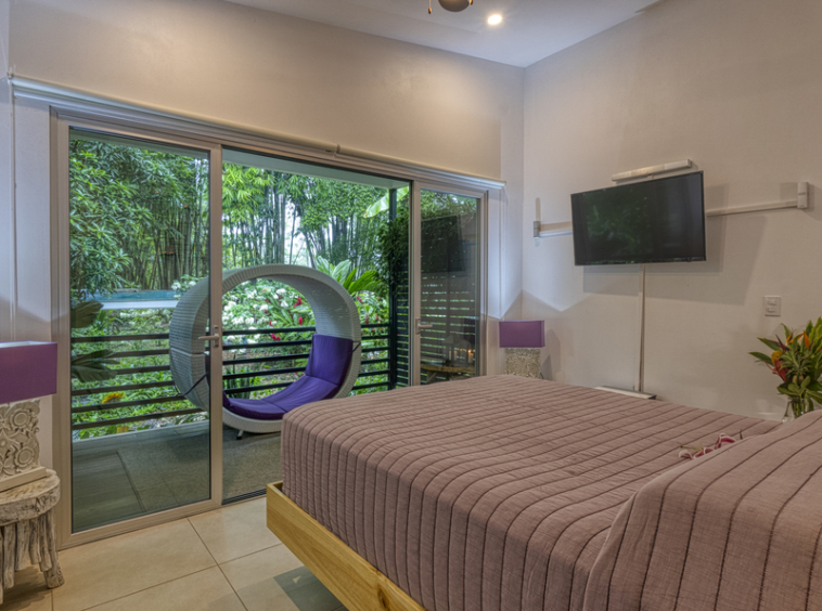 spectacular-surf-yoga-retreat-center-uvita