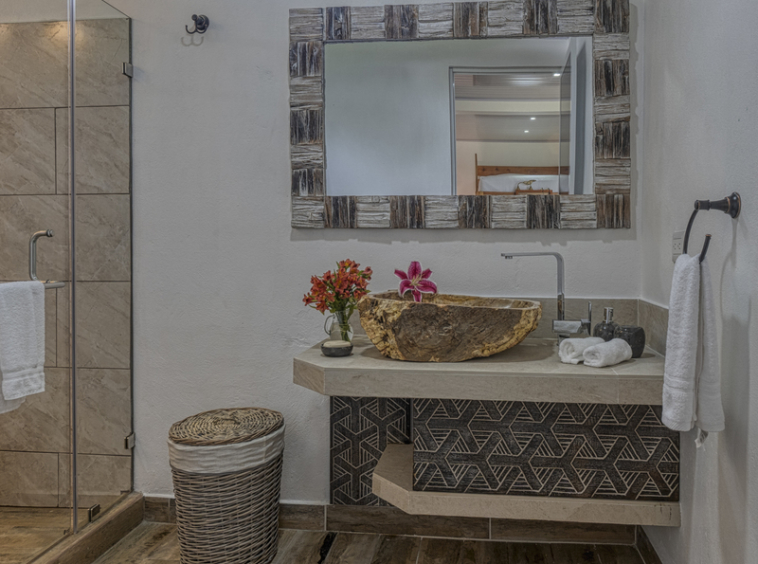 spectacular-surf-yoga-retreat-center-uvita