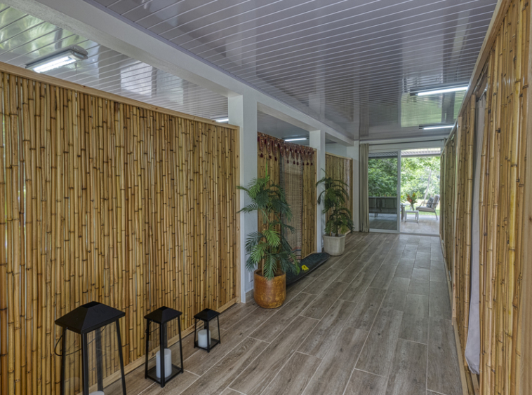 spectacular-surf-yoga-retreat-center-uvita