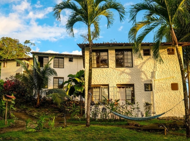 15-bed-hotel-leisure-for-sale-in-ojochal